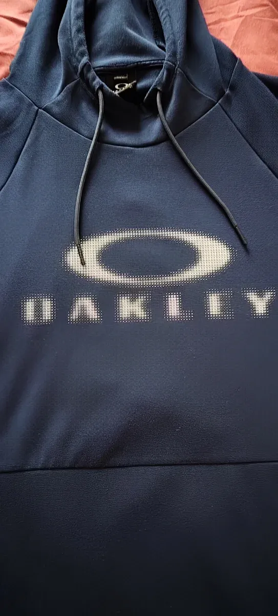 Sudadera Oakley Azul marino.