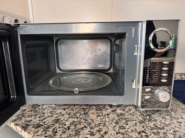 Microondas H.Koenig VIO9 