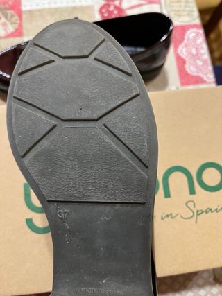 Mocasines charol piel T.37
