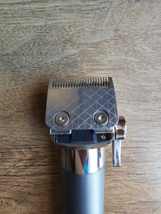 Cortapelos inalámbrico Super-X Metal BaByliss