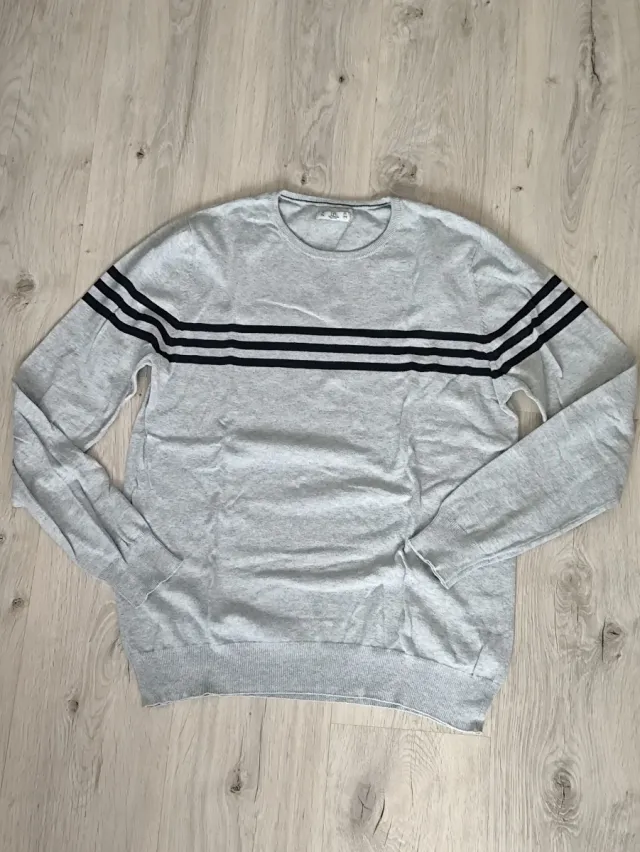 Jersey hombre rayas gris