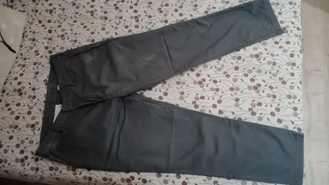 Pantalón chino Emporio Armani gris