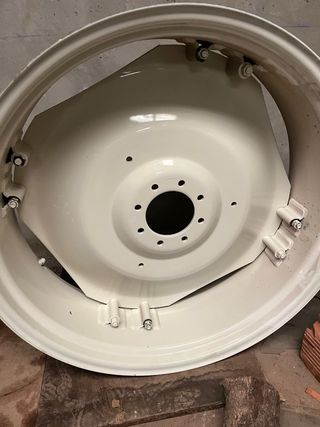 Llantas 14.9/38 - 15.5/38 - 16.9/38