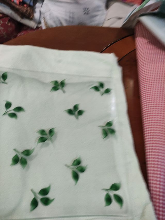 Bandeja de cristal con hojas verdes 35 x35 cm