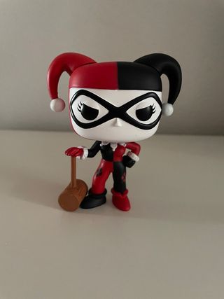 Funko Harley Quinn con Mazo
