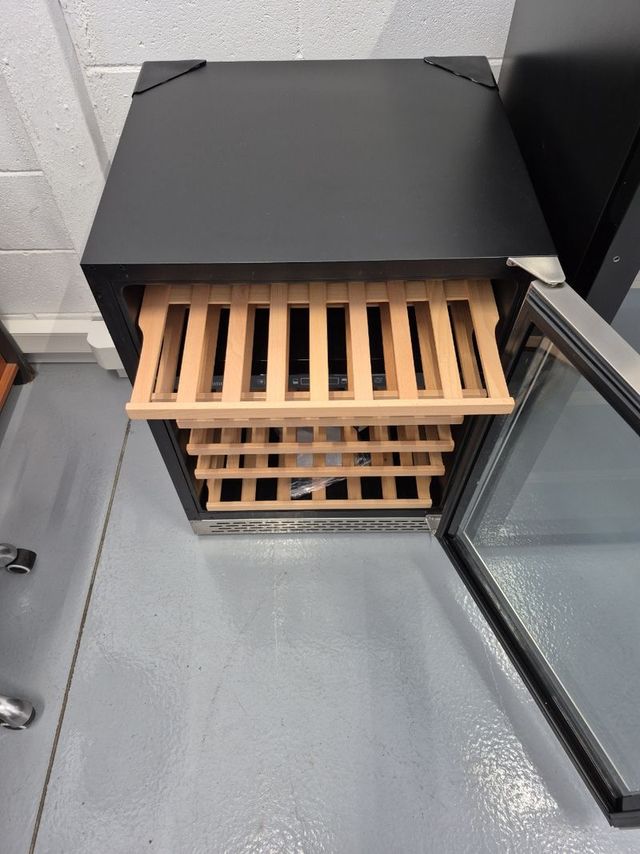 Vinoteca La Sommeliere Integrable bajo encimera