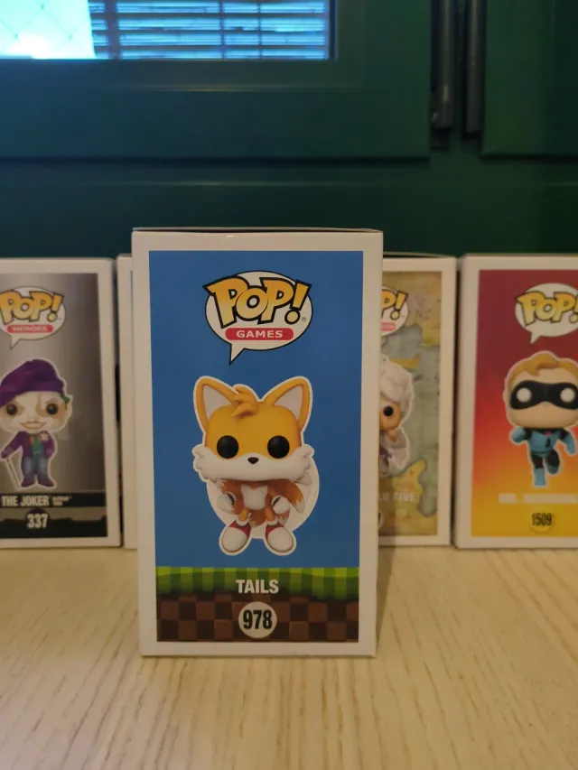 Funko Pop! Tails 978 Chase Flocked Exclusivo