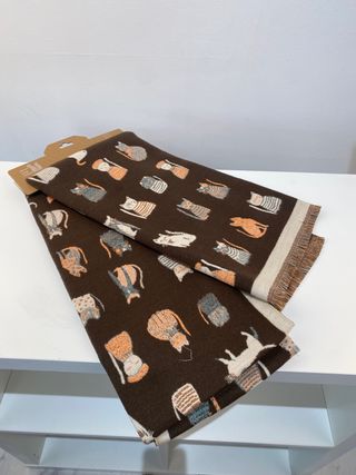 Bufanda elegante con estampado de gatos