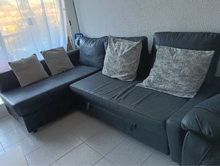 Divano modulare Ikea nero e grigio