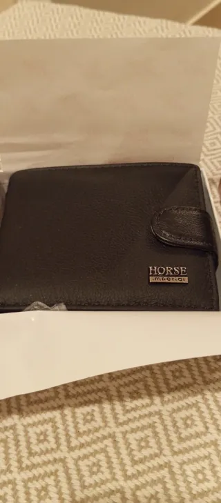 Cartera Negra Marca HORSE