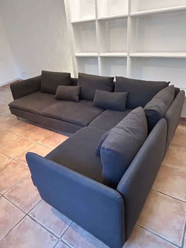 Divano modulare grigio scuro