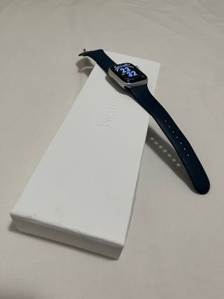 Apple Watch Series 9 41mm Plata, cargador, correas