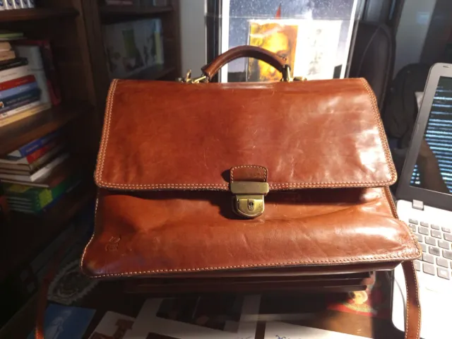 Maletín piel marrón con llave