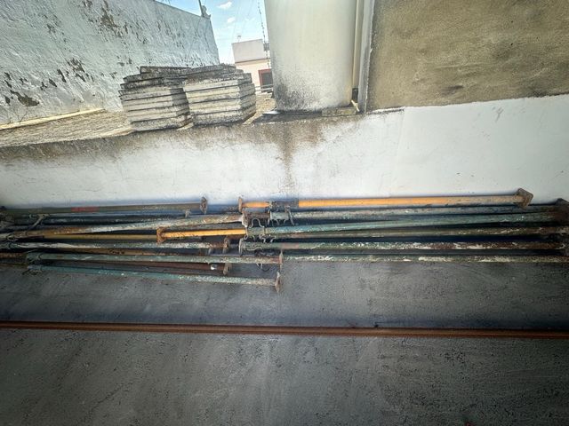 Puntales de obra (alquiler/venta)