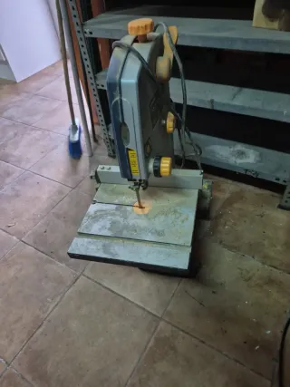 Sierra de cinta mini