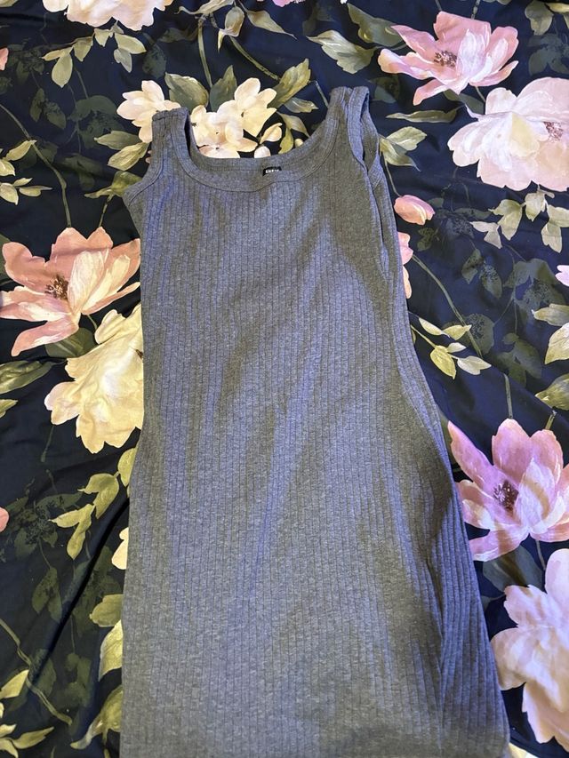 Vestido gris tirante talla XS