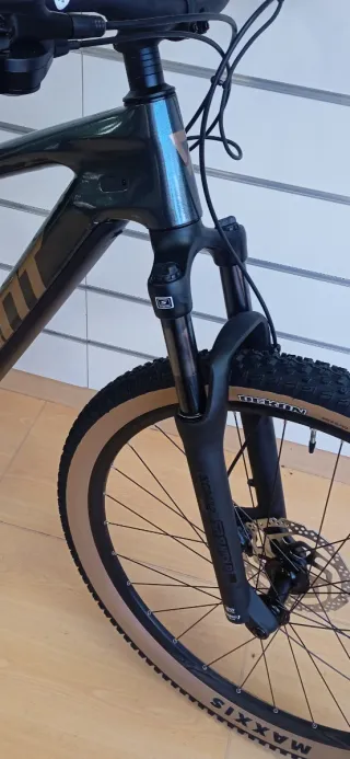 Bicicleta Eléctrica GIANT TALÓN E+