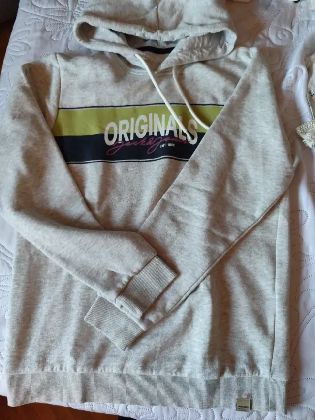 Sudadera Jack & Jones Gris con Capucha