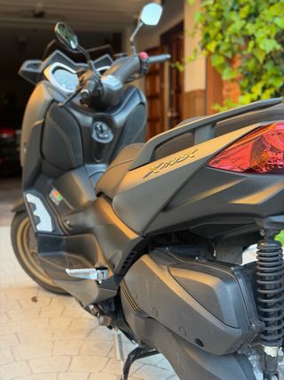 Yamaha X-Max 300 Tech Max