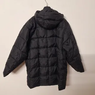 Piumino uomo nero con cappuccio