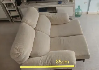 Sofá biplaza beige y marrón