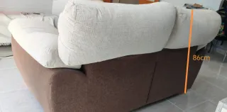 Sofá biplaza beige y marrón