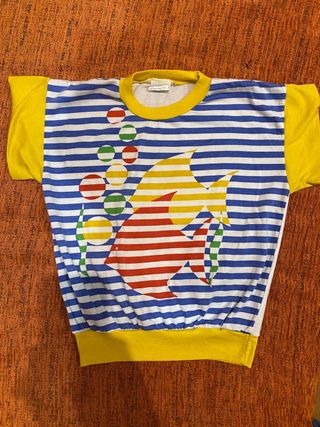 Camiseta vintage con motivos marineros