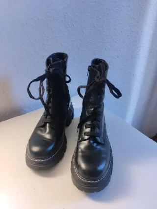 Botas estilo militar Maripaz negras