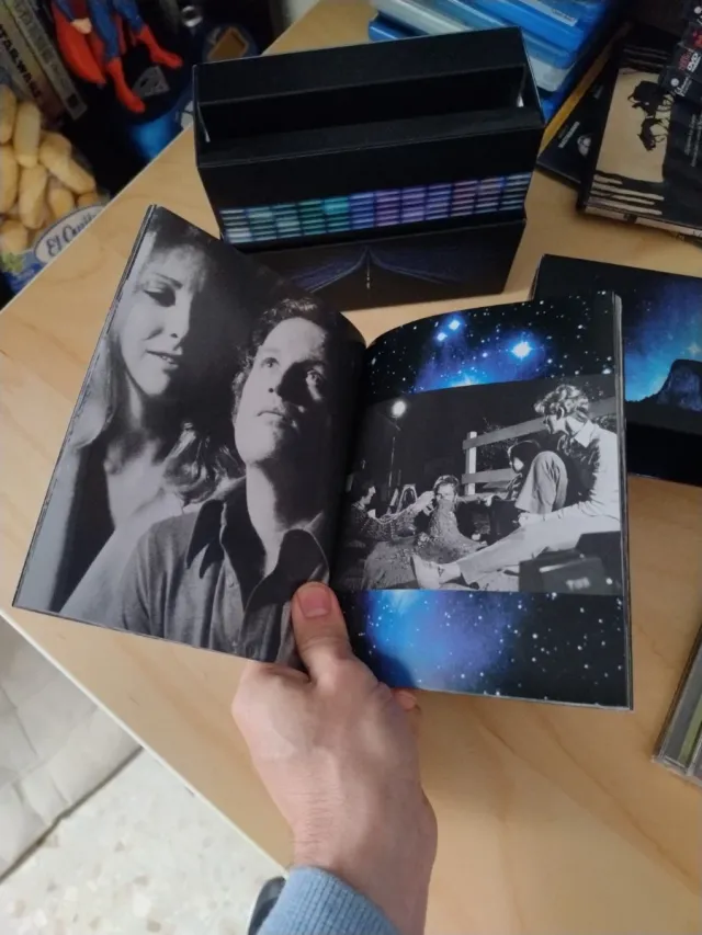 Encuentros Cercanos 3ª Fase Caja Luminosa.