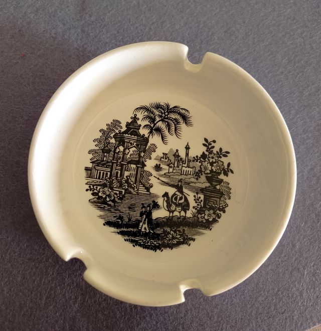 Cenicero La Cartuja Sevilla 11cm