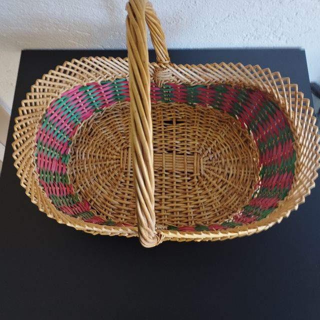 Cesto vimini decorato