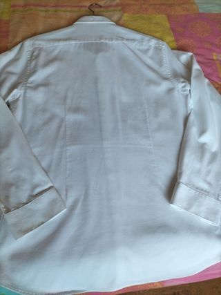 Camisa Zara Blanca Talla XL. Sin usar. Entallada.
