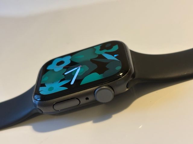 Apple Watch SE 44mm + correas