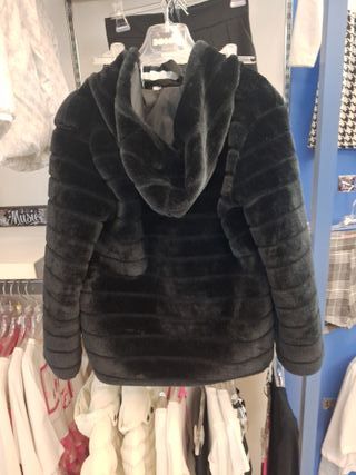 Pelliccia nera bambina