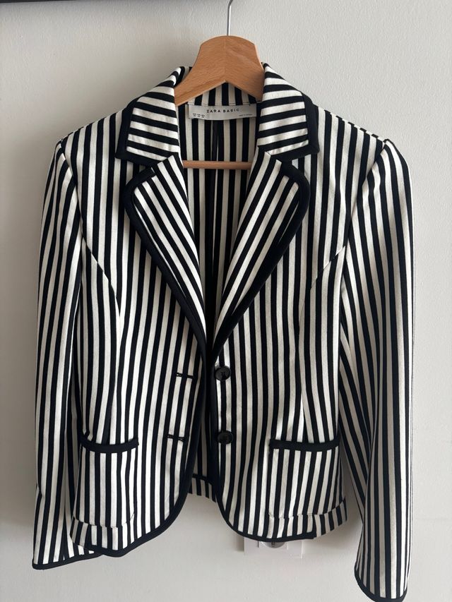 Chaqueta Zara Rayas