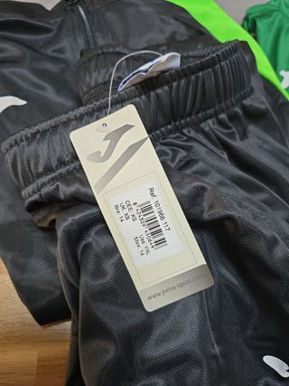 Equipación Fútbol C.S.F. Joma.