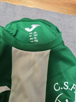 Equipación Fútbol C.S.F. Joma.