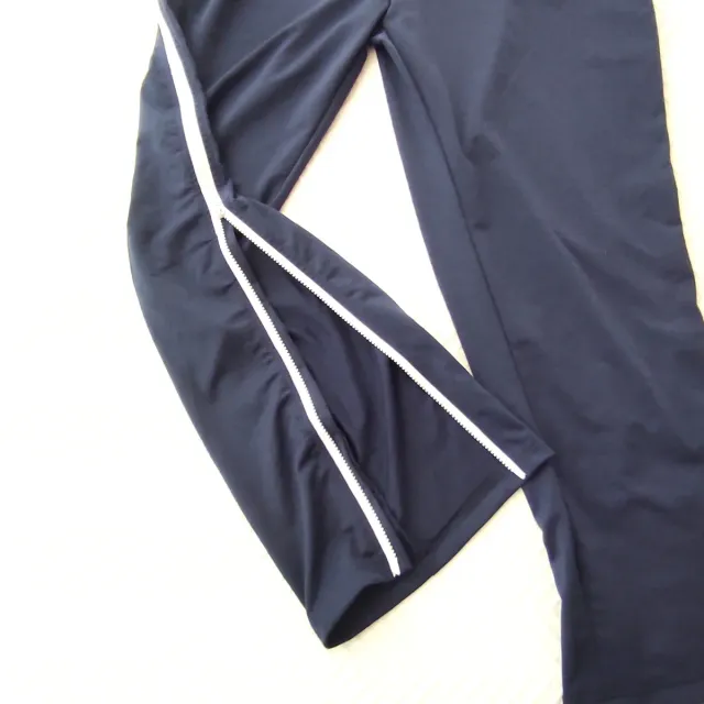 Pantalón chándal azul con cremallera