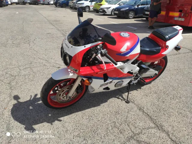 Honda CBR400RR Año 90
