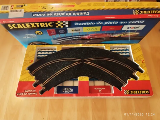 Scalextric Cambio de Pista en Curva