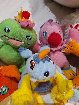 Lote Peluches Digimon