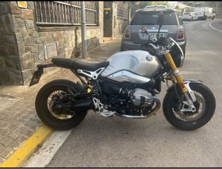 BMW R NineT