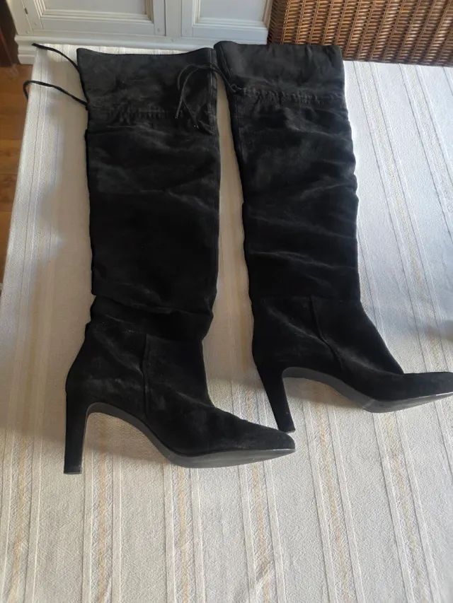 Botas altas Hogl negras ante. Tacon 8 cm.