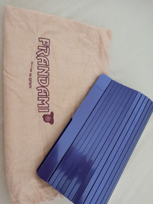 Bolso de mano Frandami púrpura y beige