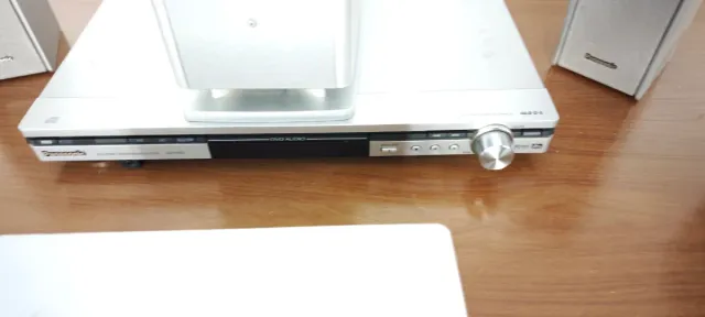 Home Cinema Panasonic Plata