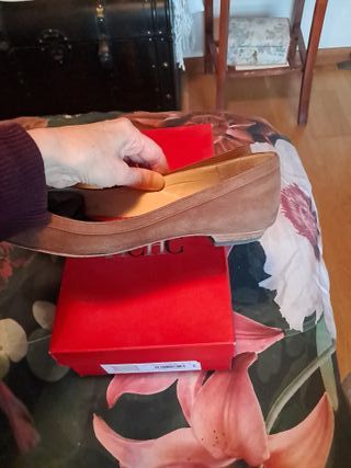 Manoletinas planas Carolina Herrera Marrones