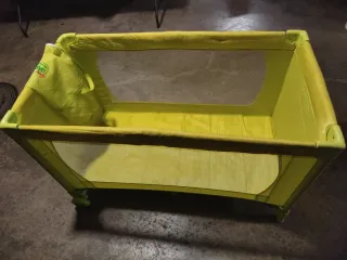 Cuna plegable para bebés Salvo Baby