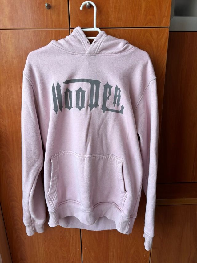 Sudadera rosa con capucha y logo