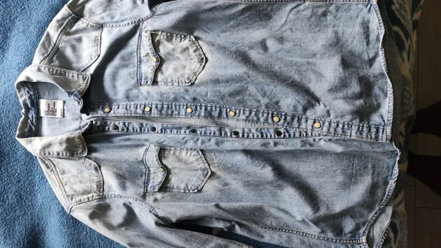 Camisa vaquera o sobrecamisa