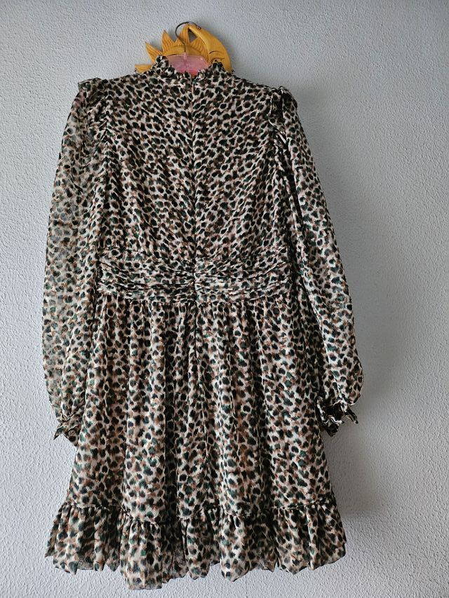 Vestido animal print de Highly Preppy